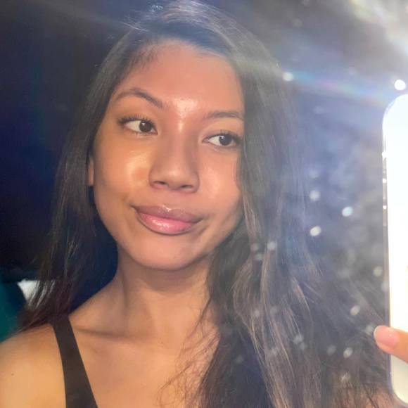 Profile Picture of Althea David (@altheadavid) on Poshmark