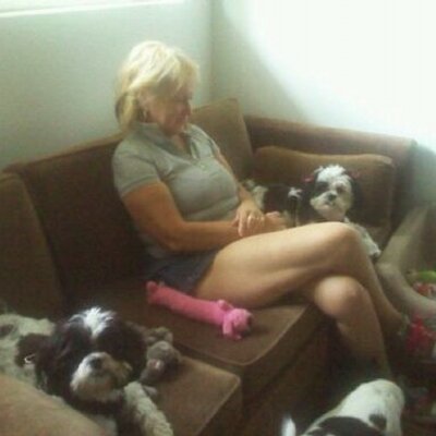 Profile Picture of Iris Marsha Fass (@storkfass) on Twitter