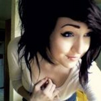 Profile Picture of ASTRID COOK (@GLENNIS2aYK0) on Twitter