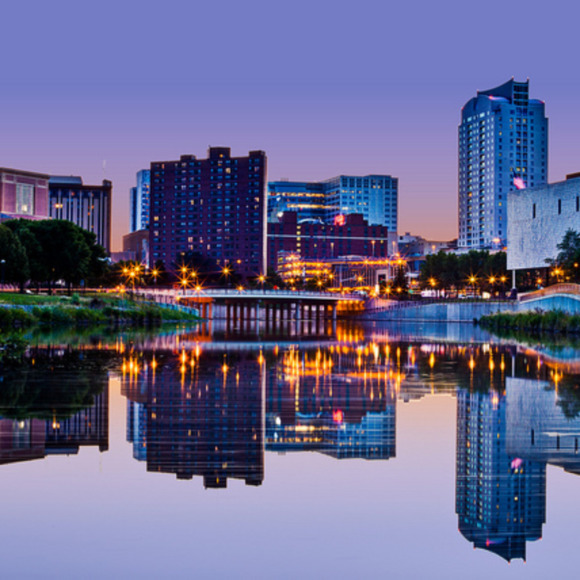 Braden Leitch - Poshmark Profile Picture of Braden Leitch (@medcitygifts) on Poshmark