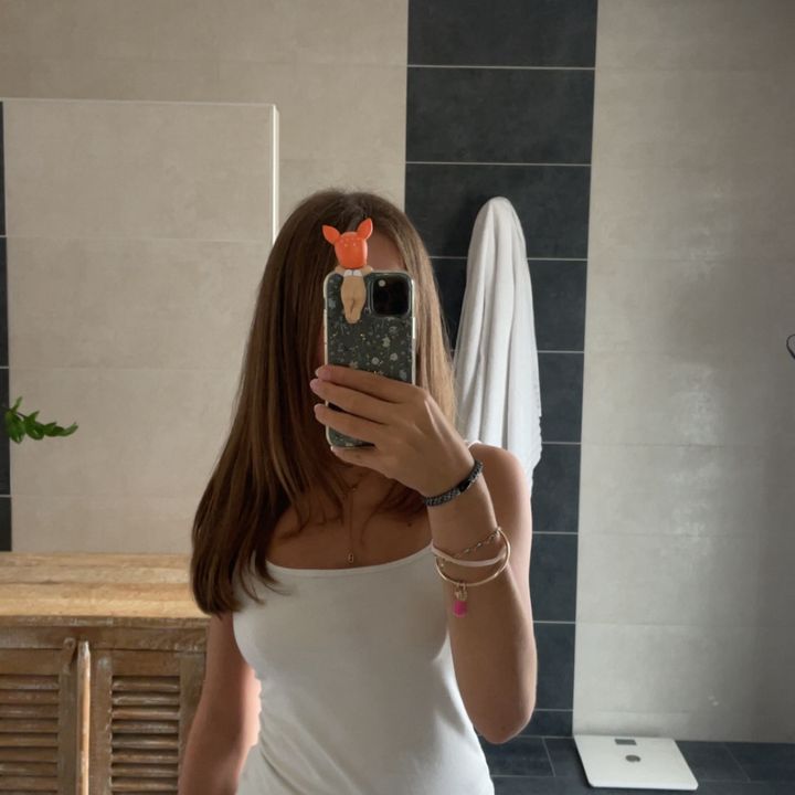 Profile Picture of 𝐜𝐥𝐚𝐫𝐚𐙚 (@clara.gilt) on Tiktok