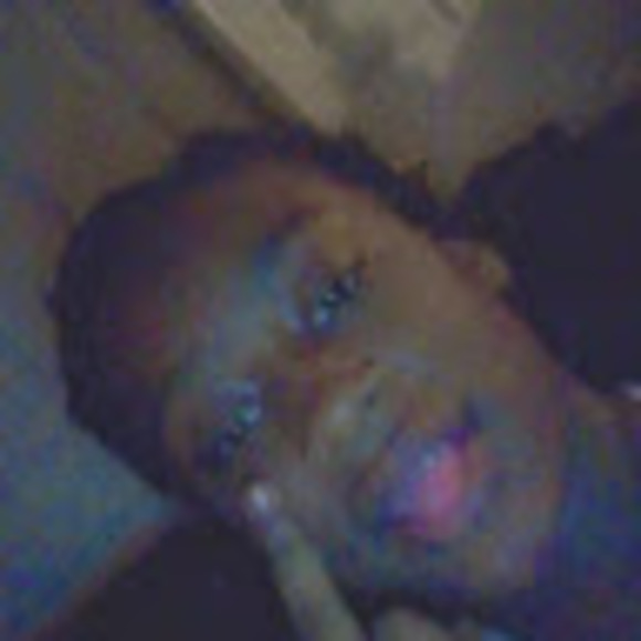 Profile Picture of Octavia Wadley (@tytydadon1) on Poshmark
