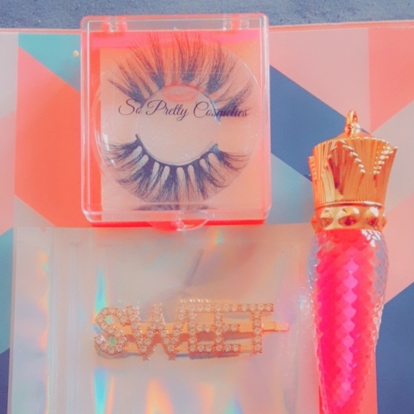 Profile Picture of Closet Conture (@latasha_webb) on Poshmark