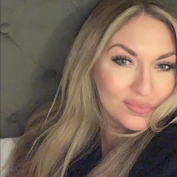 Profile Picture of Christine Katcho (@christinekatcho) on Poshmark