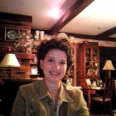 Profile Picture of Chrissyevans (@chrissyevans) on Twitter