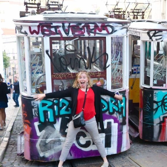 Nuala Ames - Poshmark Profile Picture of Nuala Ames (@nualaames) on Poshmark