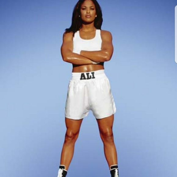 Profile Picture of Frantzie Kebreau (@frantzie27) on Poshmark