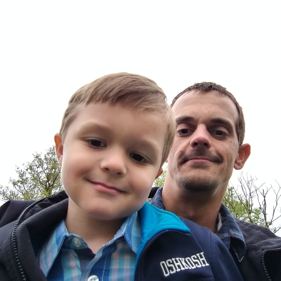 Profile Picture of Judge Jones (@judgejones85) on Poshmark