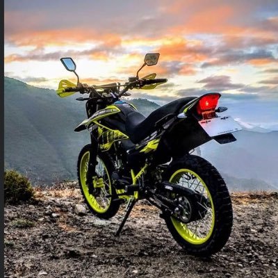 Profile Picture of Chris Huitron (@chris_huitron) on Twitter