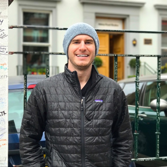 Profile Picture of Christopher Recce (@chris_r87) on Poshmark