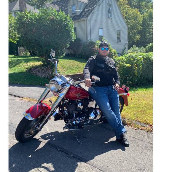 Profile Picture of Casey James (@caseyjames720) on Poshmark
