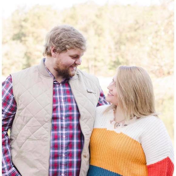 Profile Picture of Taylor Coaker (@taylor_coaker) on Poshmark