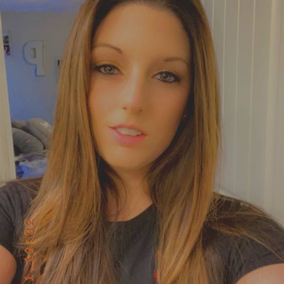 Profile Picture of Danielle Pritchett (@dpritchett09) on Poshmark