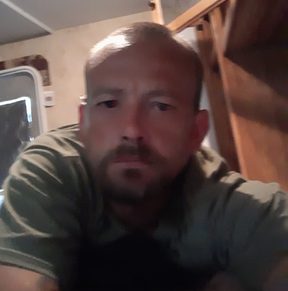 Profile Picture of William Robison (@wrobinson459) on Poshmark