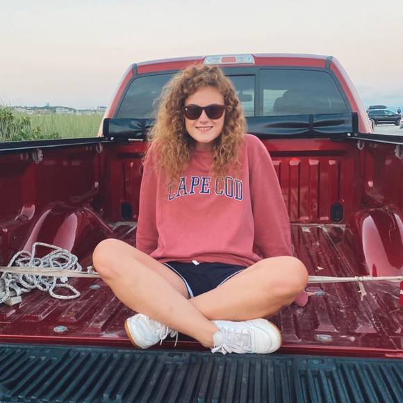 Profile Picture of Brianna Sayers (@sayers619) on Poshmark