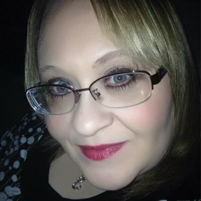 Profile Picture of JoLynn Davis (@JeauxLynn) on Twitter