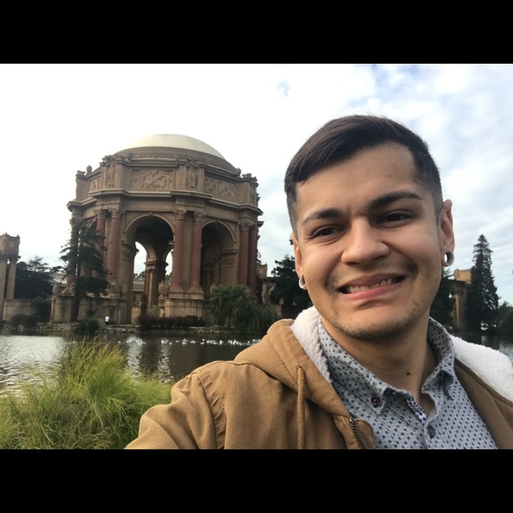 Profile Picture of Felipe Lima (@felipelima02) on Poshmark