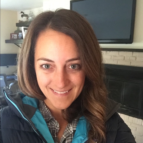 Profile Picture of Whitney Perry (@wwperry) on Poshmark