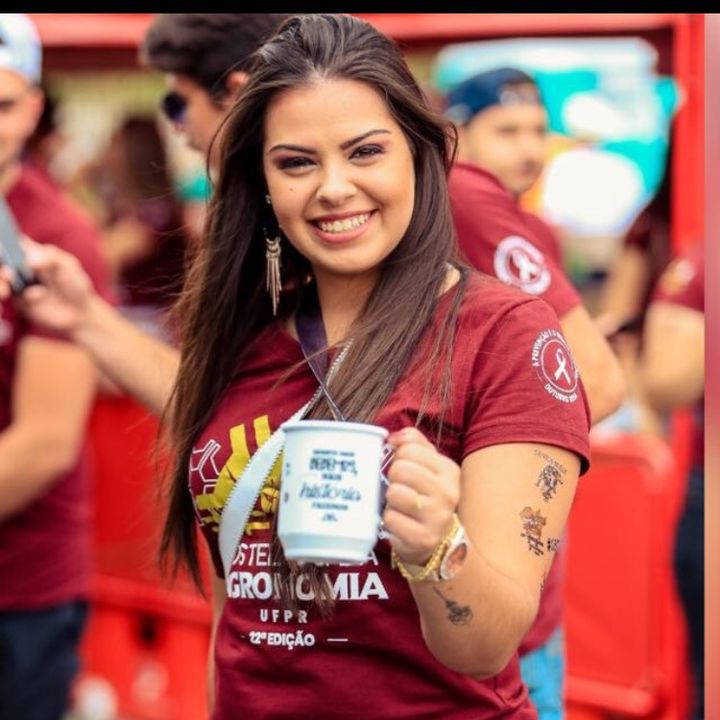 Profile Picture of Natalia Mitroszewski (@nati.mitro) on Tiktok