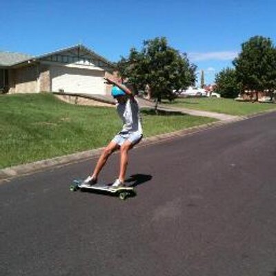 Profile Picture of James Bloomer (@SNOW_JB_BOARDER) on Twitter
