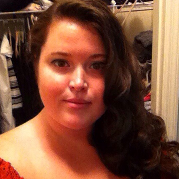 Profile Picture of Karah Mcguiness (@kmcguiness32) on Poshmark