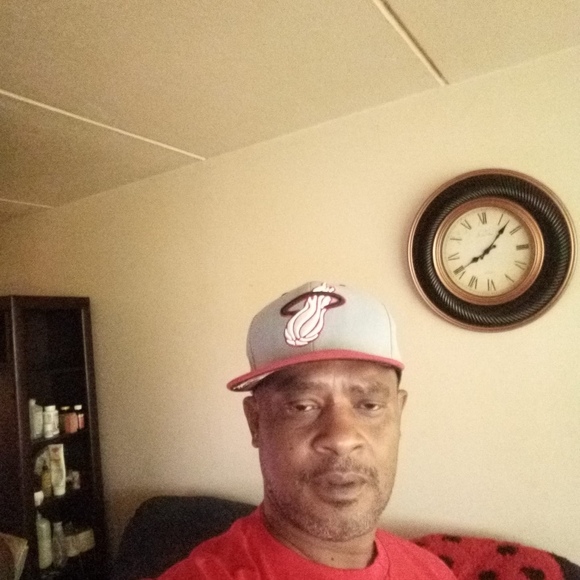 Profile Picture of Edward Campbell (@sdot91769) on Poshmark