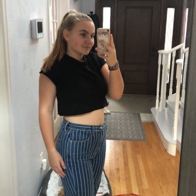 Profile Picture of Megan Cowan (@megancowan14) on Twitter