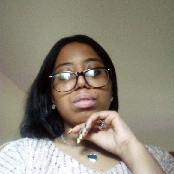 Profile Picture of Tamar Jones (@tamar_jones) on Poshmark