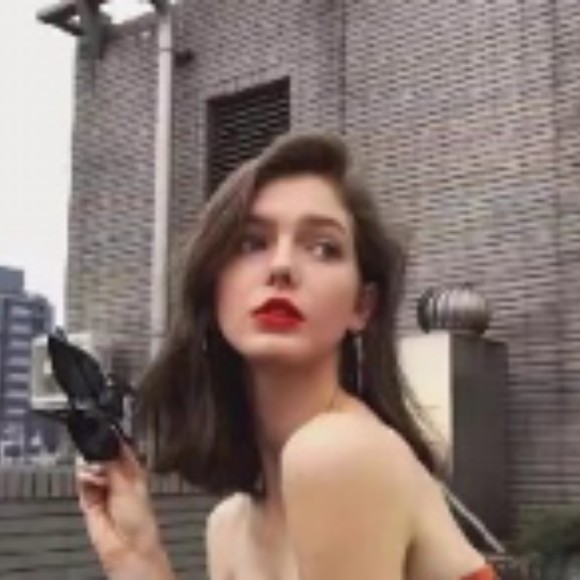 Profile Picture of Jemmy Richard (@jemmy629ve) on Poshmark