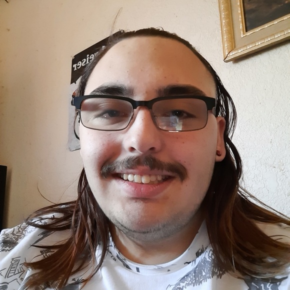 Profile Picture of Michael Helliwell (@bigmike1496) on Poshmark