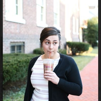Profile Picture of Elizabeth Mast (@elizabeth_mast) on Twitter