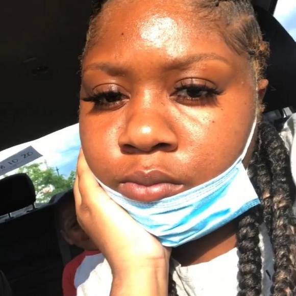 Profile Picture of Jeanette Richardson (@svs_j) on Poshmark