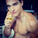 Profile Picture of Robert Carl (@starrysea1314) on Instagram