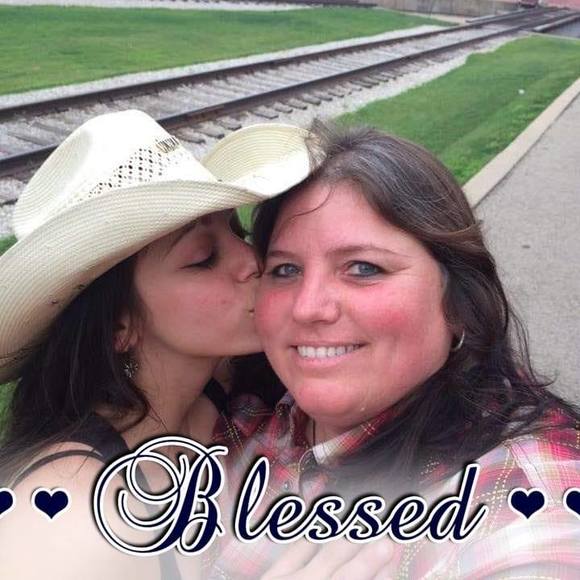 Profile Picture of Christine Anzaldua (@christineanzald) on Poshmark