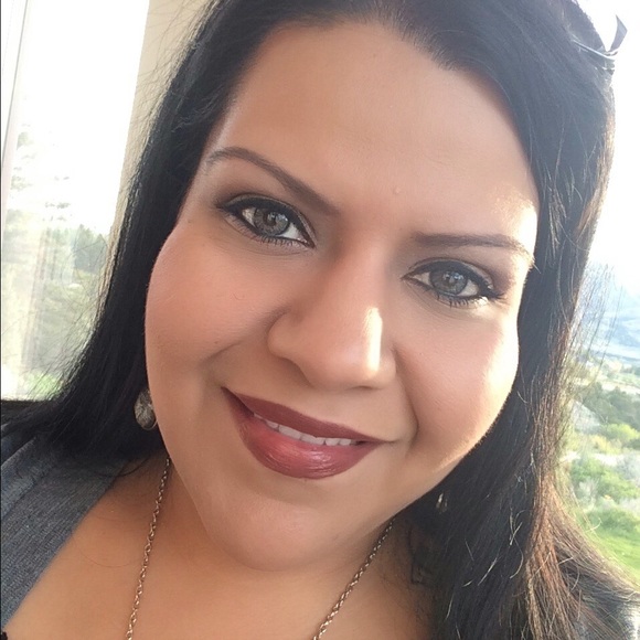 Profile Picture of Ruth Ramirez (@ramiruth) on Poshmark