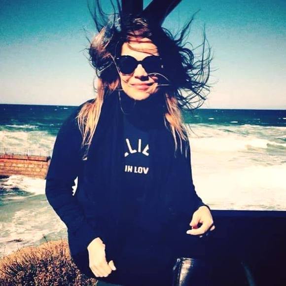 Profile Picture of Isabel Ballesteros (@isafashionista) on Poshmark