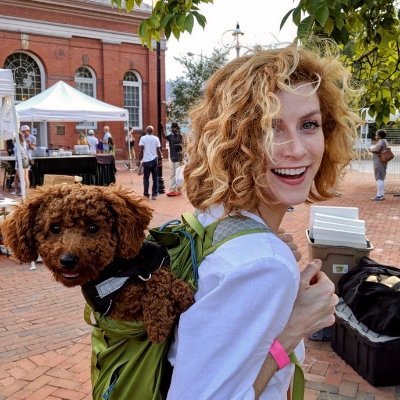 Profile Picture of Julia Brown (@strawbrangle) on Twitter