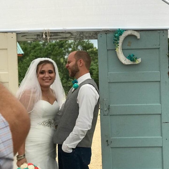 Profile Picture of Samantha Burstein (@sammyg232) on Poshmark