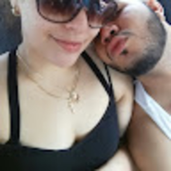 Profile Picture of Zhandra Innocenti (@zhandralina123) on Poshmark