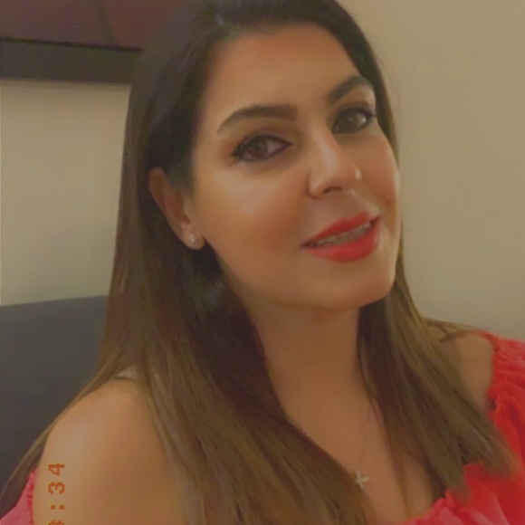 Profile Picture of Sheyda Tabatabaei (@sheyda_t) on Poshmark