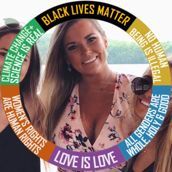 Profile Picture of Emi Sneed (@esneed923) on Poshmark