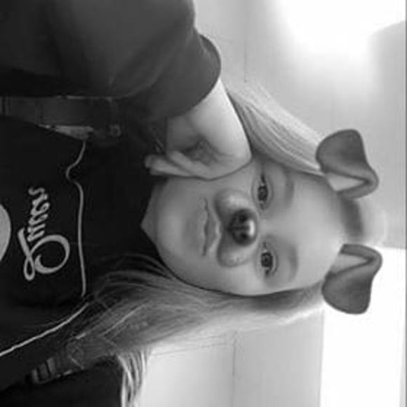 Profile Picture of Jayden Vanrooyen (@jvanrooyen2005) on Poshmark