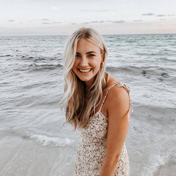 Profile Picture of Mckenzie Lubs (@macklubs) on Poshmark