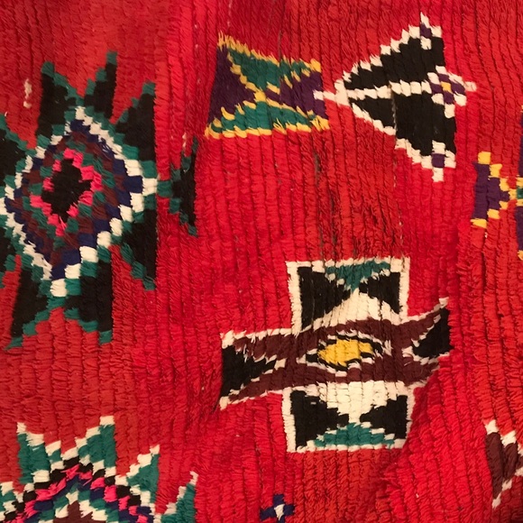 Profile Picture of Kate Davis (@mewbeast) on Poshmark