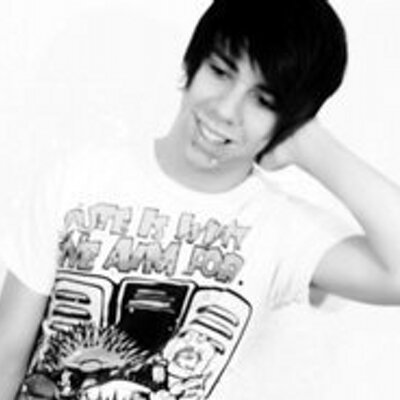 Profile Picture of Ryan Scott Jonas (@FakeRyanJonas) on Twitter