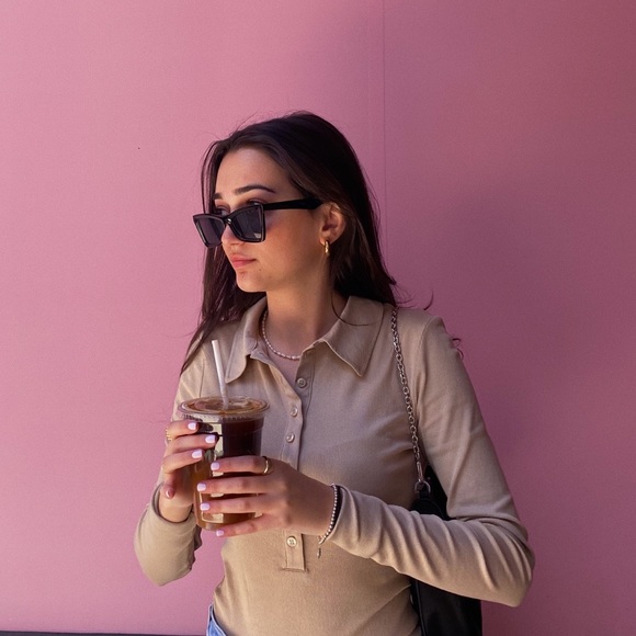 Eden Soussan - Poshmark Profile Picture of Eden Soussan (@eden_soussan) on Poshmark