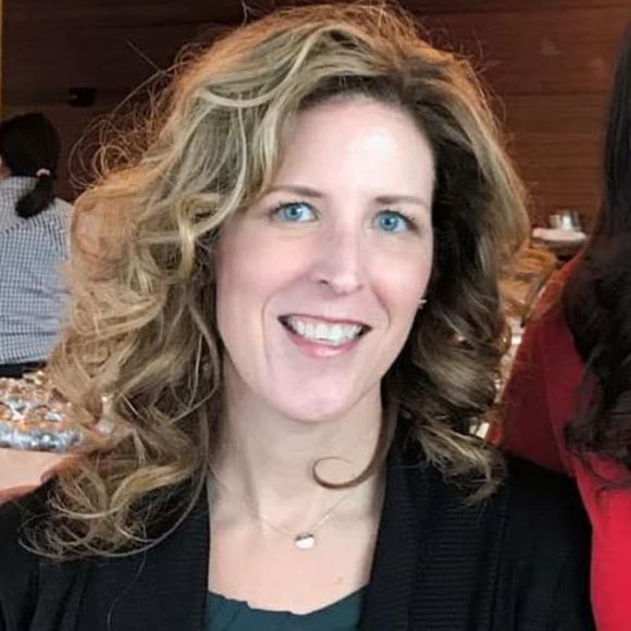 Profile Picture of Angela Rutterbush (@angier953) on Poshmark