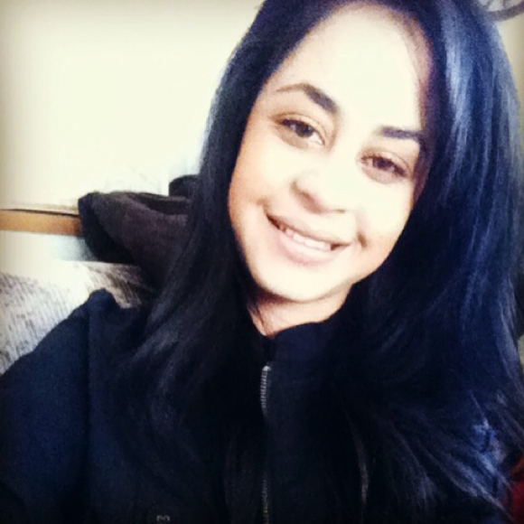 Profile Picture of Gladys Aniles (@gladys11) on Poshmark