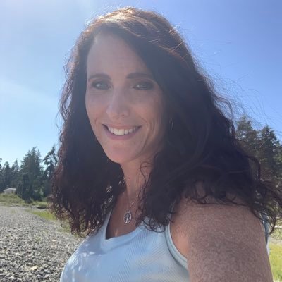 Profile Picture of Amanda Hepner (@amandagutzy) on Twitter