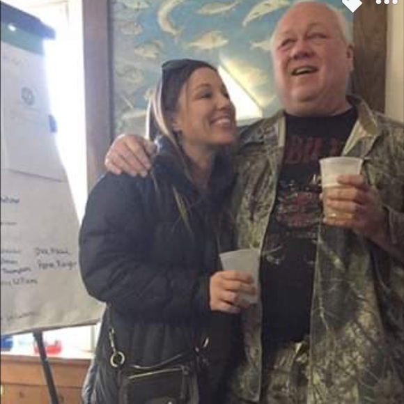 Profile Picture of Shaylyn Fliam (@shaylynfliam) on Poshmark